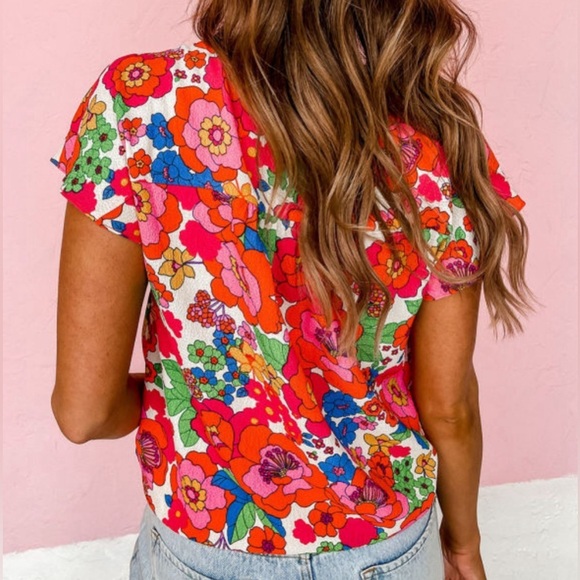 Floral Split Neck Top - Picture 3 of 7